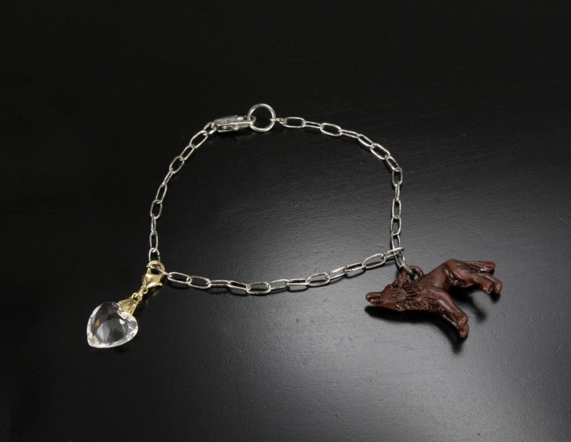 23037 Wolf Heart Bracelet 800