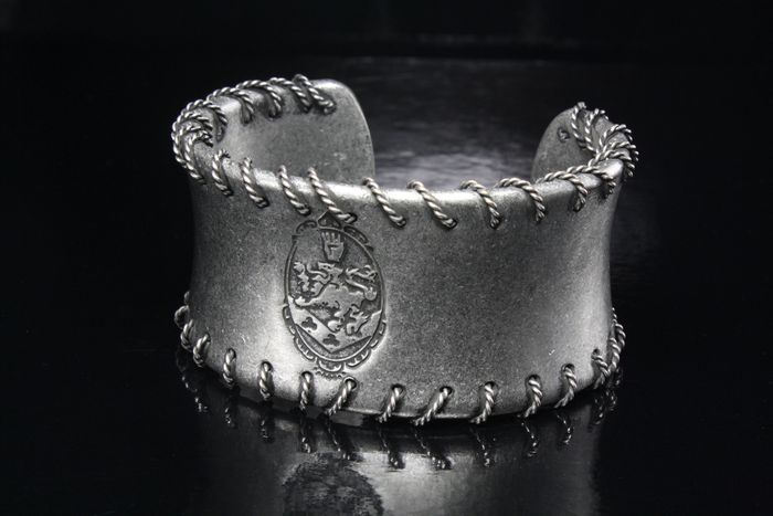 23475 Cullen Crest Cuff