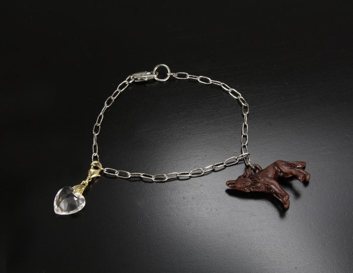 23488 Wolf Heart Bracelet