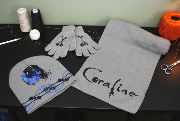 49525 Coraline Hat Glove Blue Web